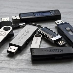 memory-stick-1267620_640