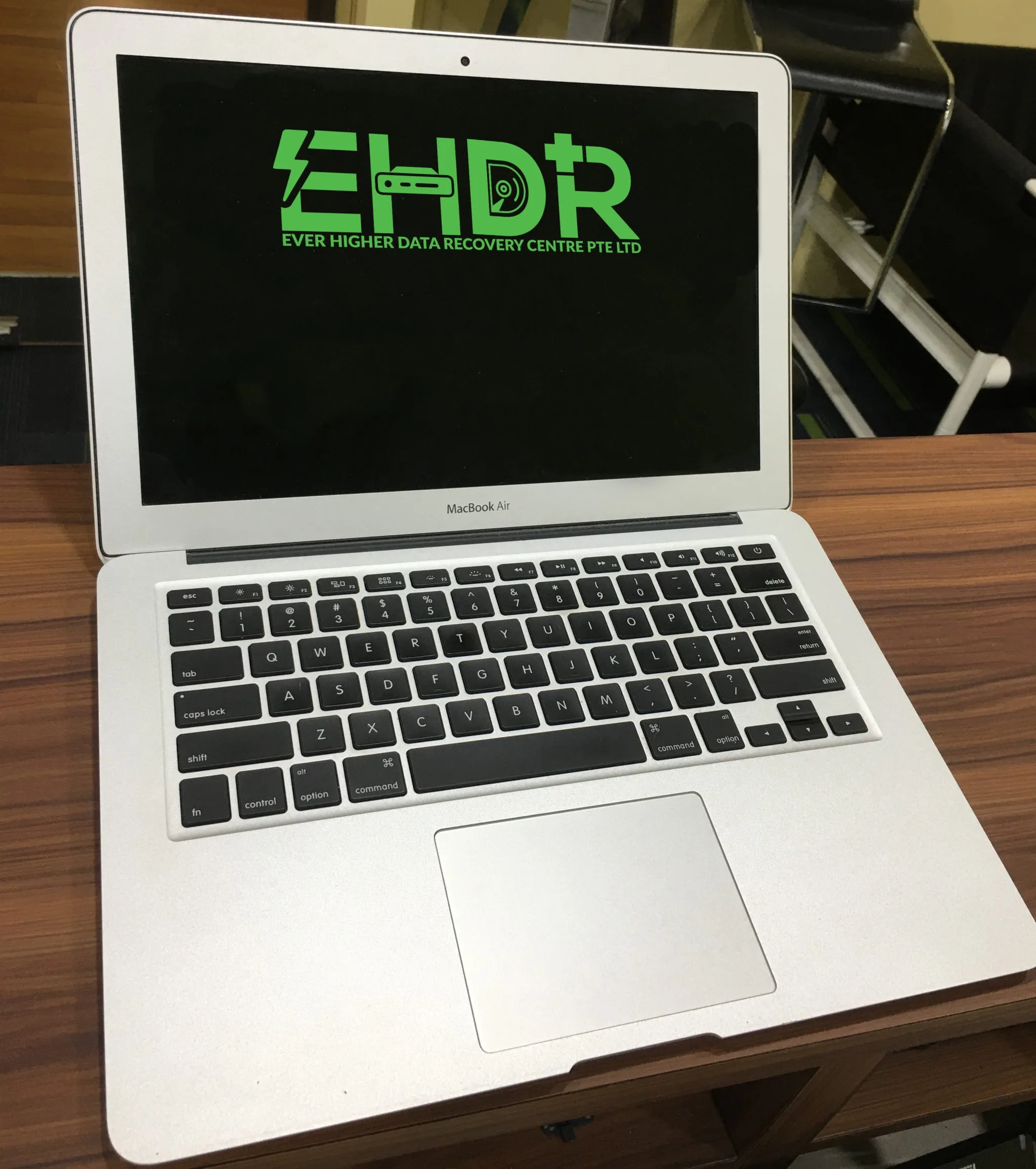 25 Nov 2021 – Macbook